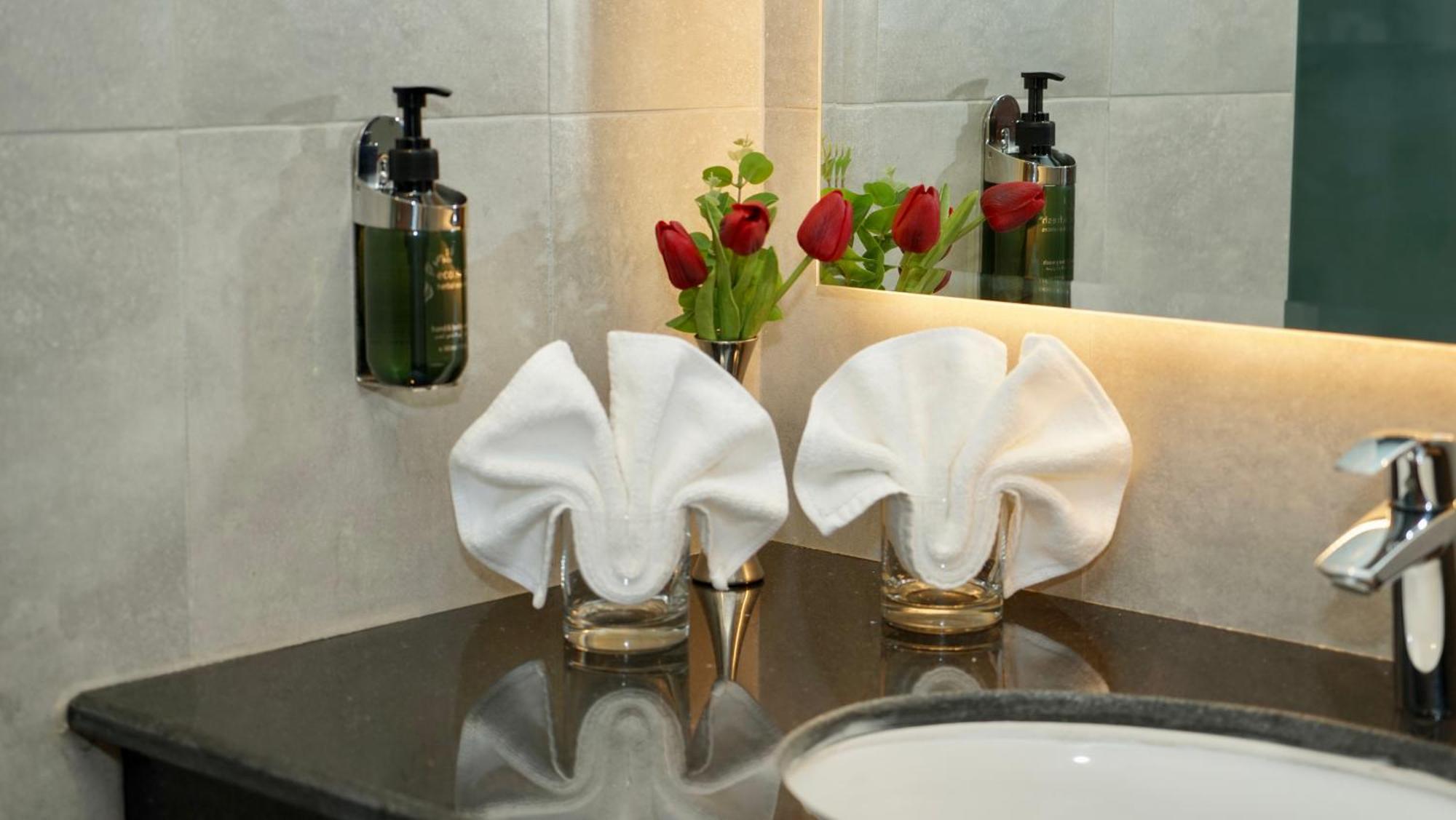 Kyriad Hotel ซาลาลาห์ ภายนอก รูปภาพ